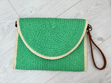 Load image into Gallery viewer, Lara pouch green